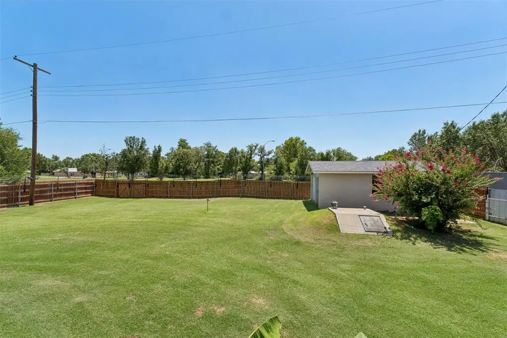 Photo 46 — 811 2nd Street, Maysville, OK 73057