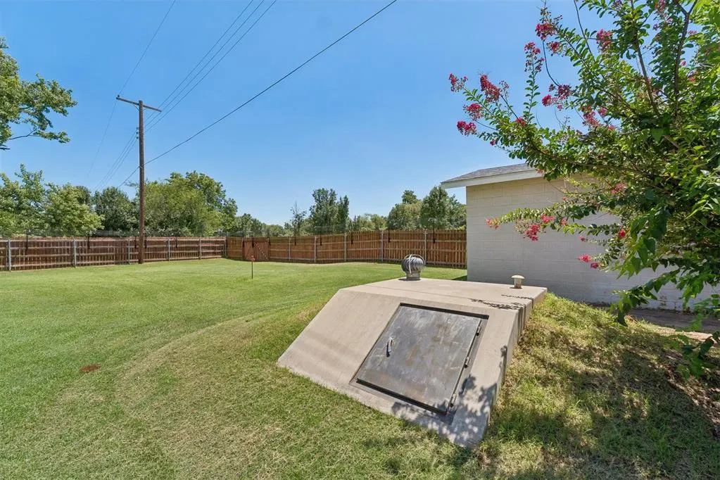 Photo 47 — 811 2nd Street, Maysville, OK 73057