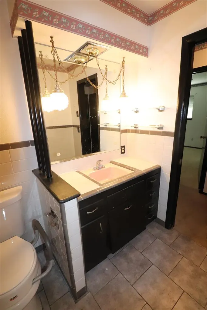 Photo 13 — 4229 NW 57th Street, Oklahoma City, OK 73112