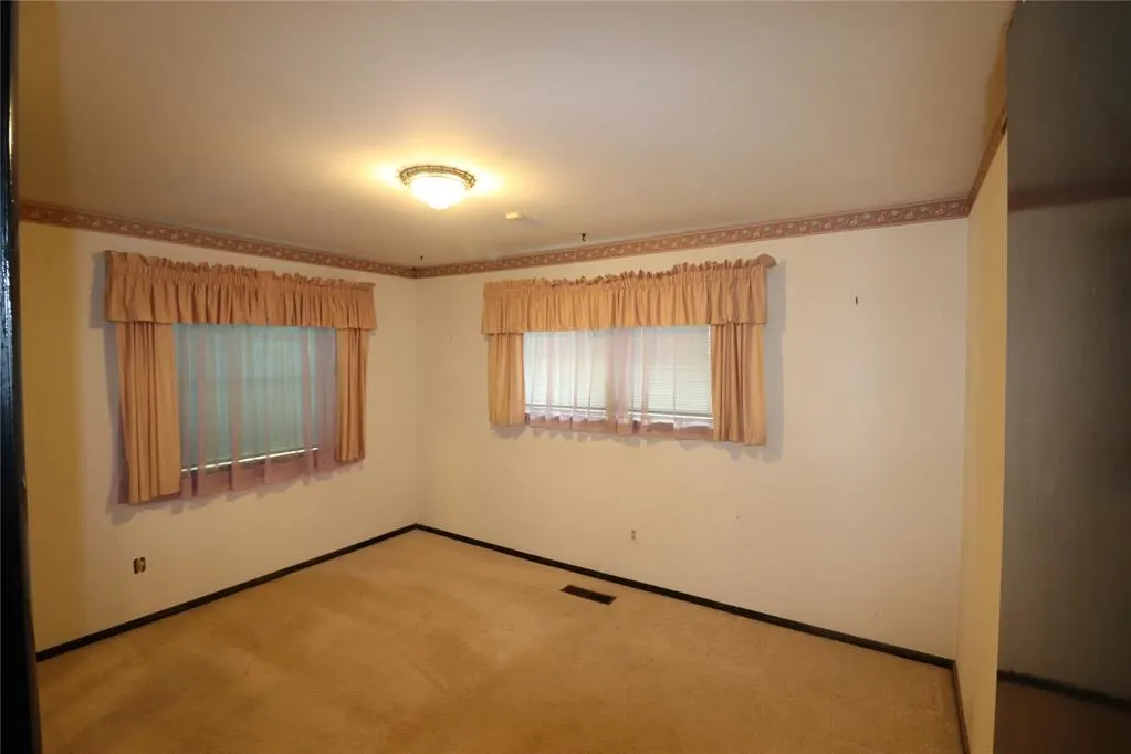 Photo 14 — 4229 NW 57th Street, Oklahoma City, OK 73112