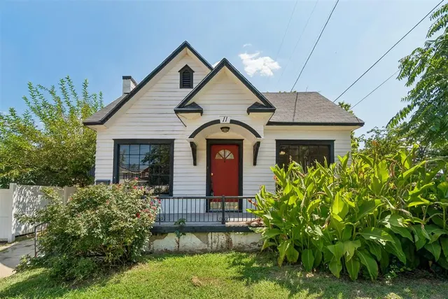 Photo 2 — 11 W Drummond Street, Shawnee, OK 74801
