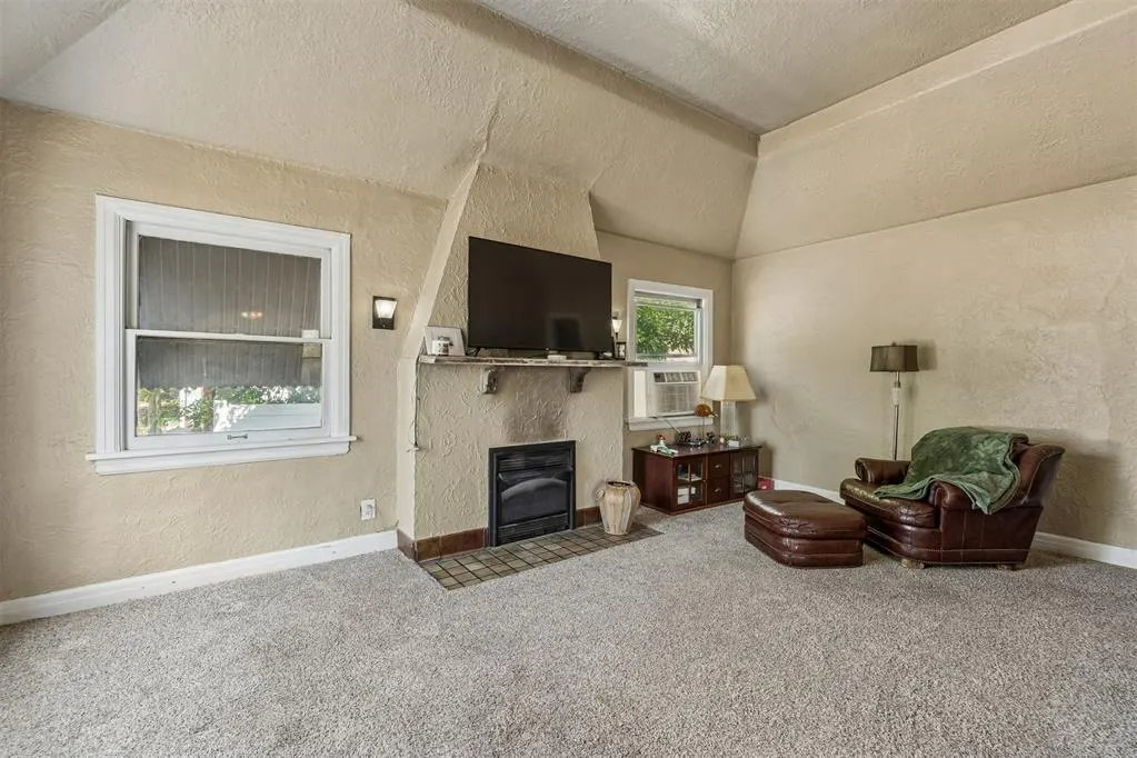 Photo 4 — 11 W Drummond Street, Shawnee, OK 74801