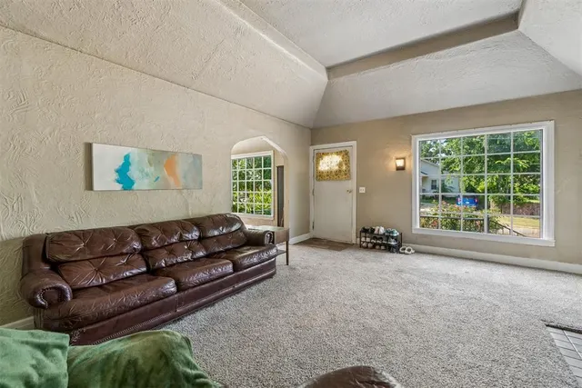 Photo 6 — 11 W Drummond Street, Shawnee, OK 74801