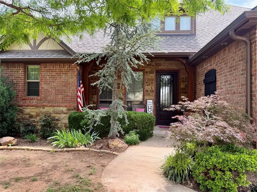 Front exterior — 1308 Glenmere Court, Edmond, OK 73003