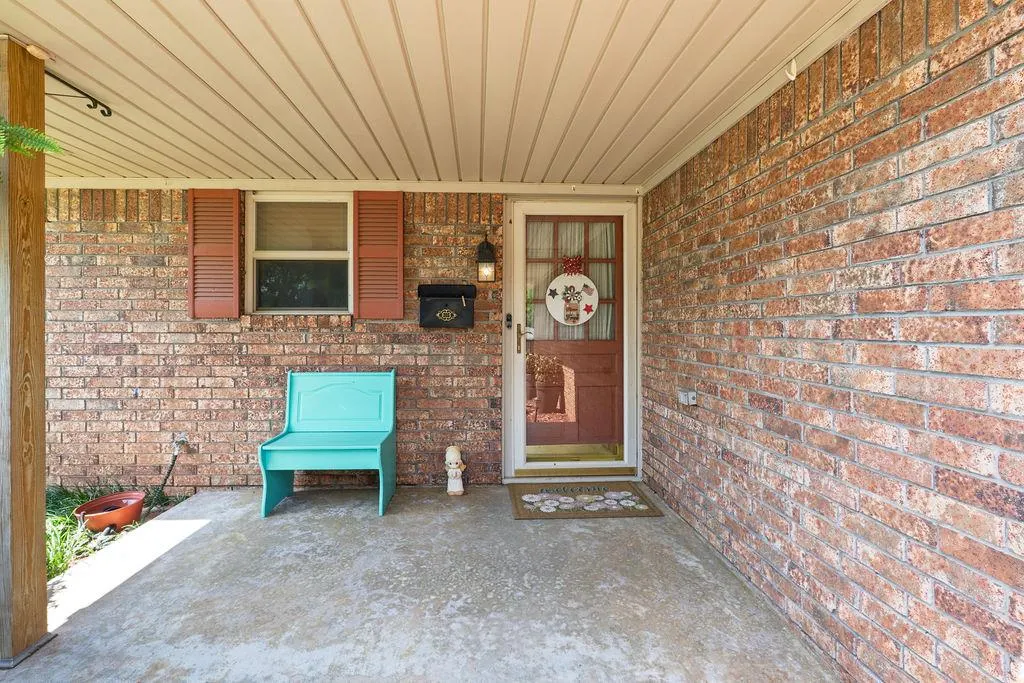 Photo 6 — 29 Sequoyah Boulevard, Shawnee, OK 74801