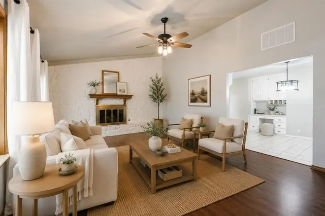 Photo 6 — 320 Elwood Drive, Edmond, OK 73013
