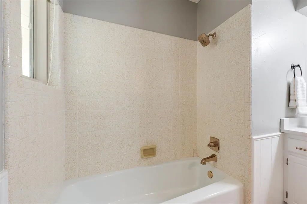 Photo 27 — 320 Elwood Drive, Edmond, OK 73013