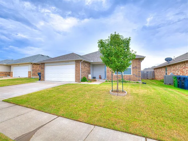 Photo 4 — 11012 NW 94th Street, Yukon, OK 73099