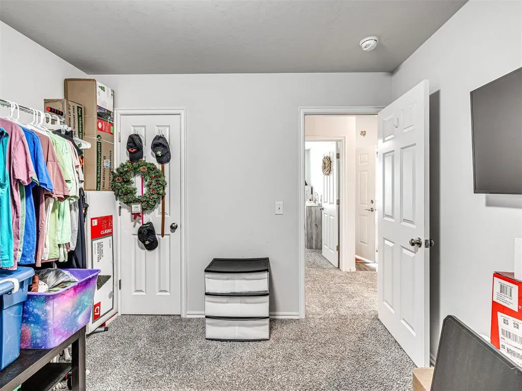 Photo 32 — 11012 NW 94th Street, Yukon, OK 73099