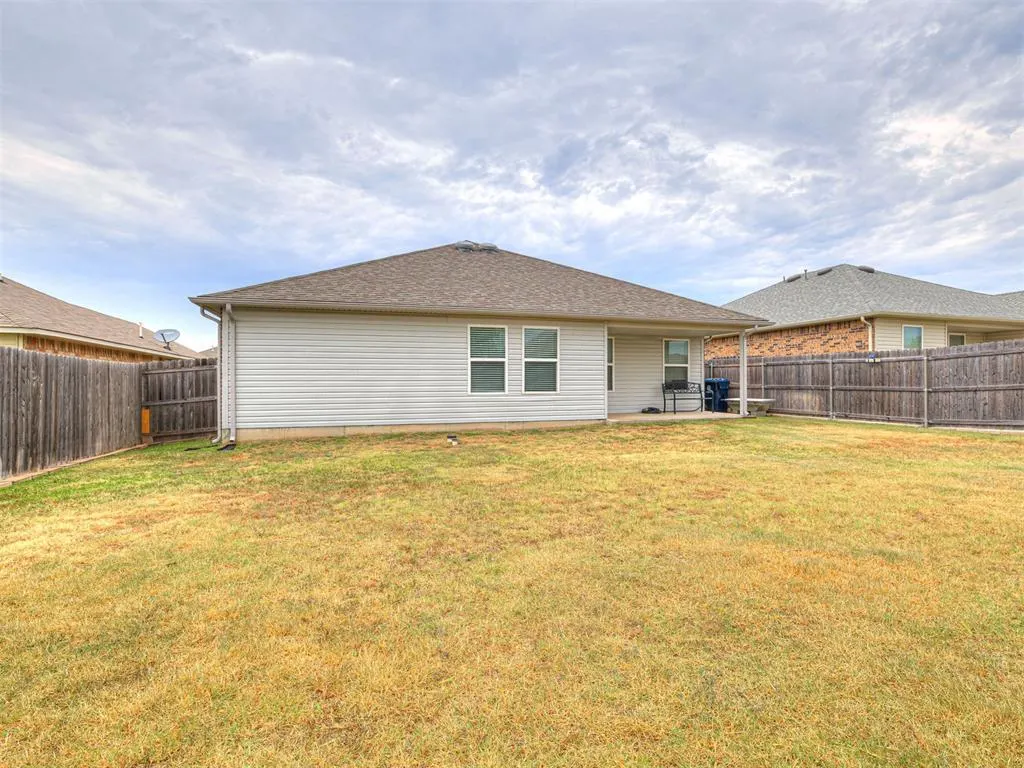 Photo 39 — 11012 NW 94th Street, Yukon, OK 73099