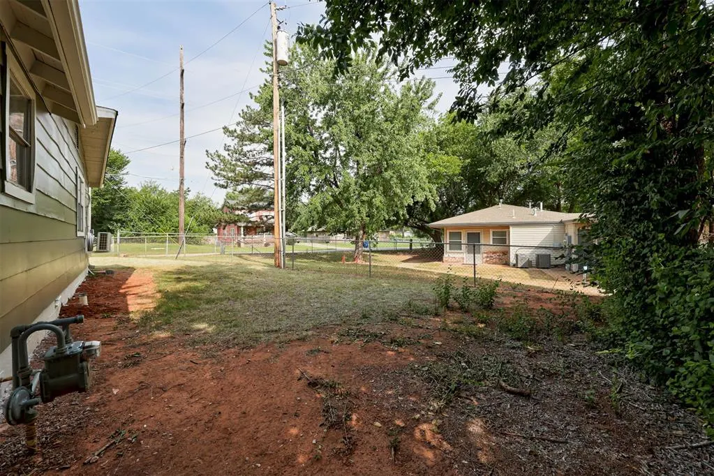 Photo 30 — 320 S Pine Street, Guthrie, OK 73044