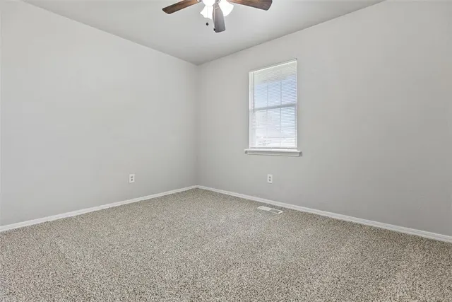 Photo 8 — 1729 Gladstone Terrace, Oklahoma City, OK 73120