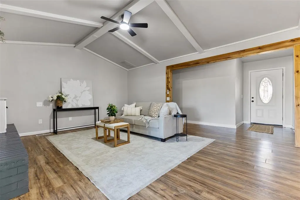 Photo 5 — 1729 Gladstone Terrace, Oklahoma City, OK 73120