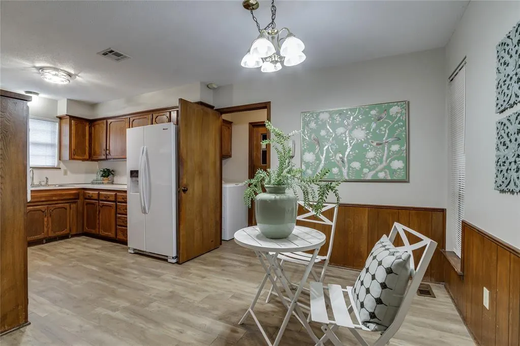 Photo 11 — 7709 NW 31st Street, Bethany, OK 73008