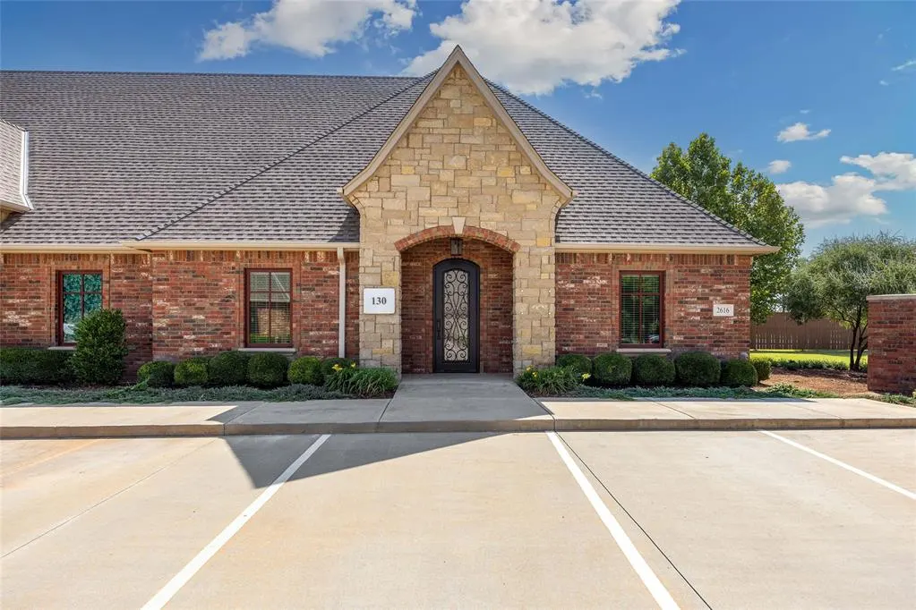 Front exterior — 2616 Covell Village Drive 130, Edmond, OK 73003