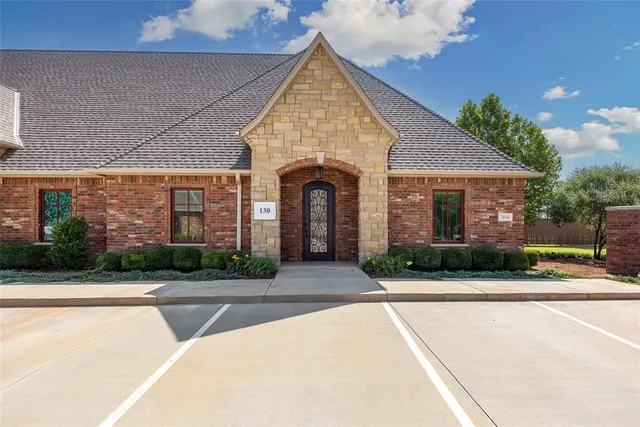 Front exterior — 2616 Covell Village Drive 130, Edmond, OK 73003