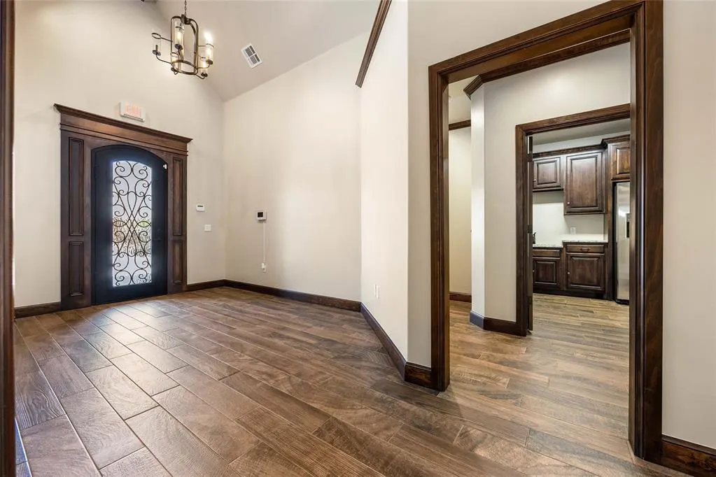 Photo 2 — 2616 Covell Village Drive 130, Edmond, OK 73003