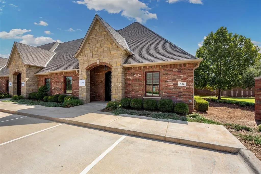 Photo 4 — 2616 Covell Village Drive 130, Edmond, OK 73003