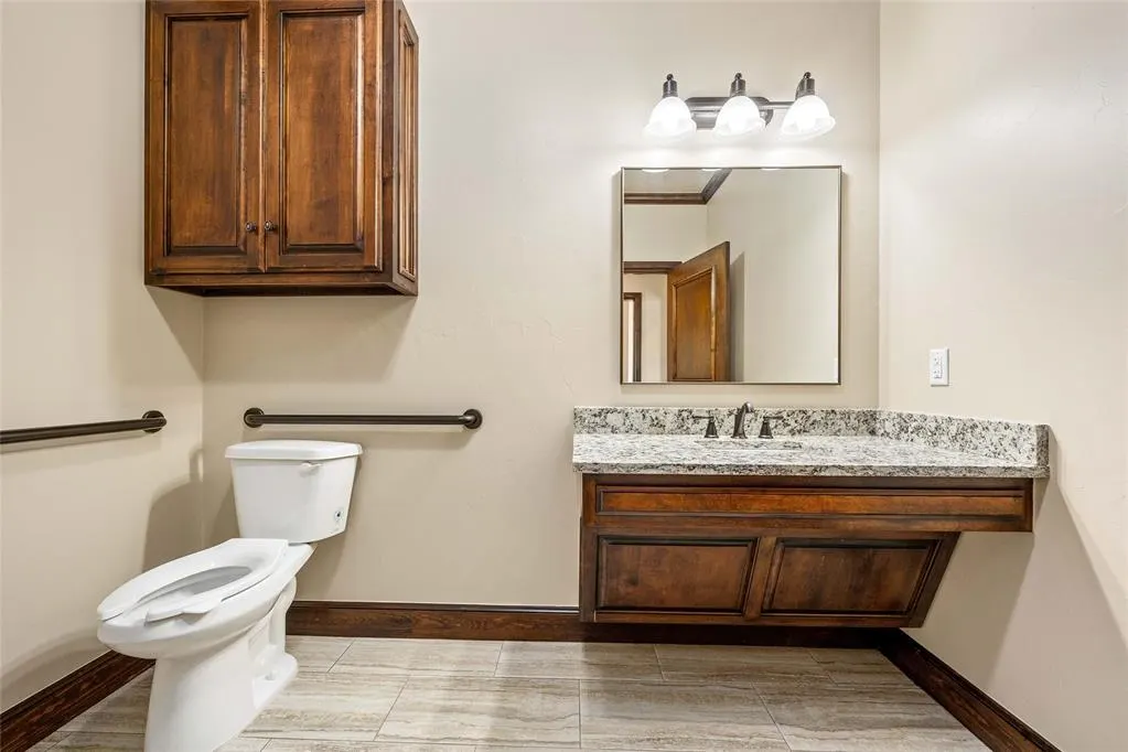 Photo 9 — 2616 Covell Village Drive 130, Edmond, OK 73003