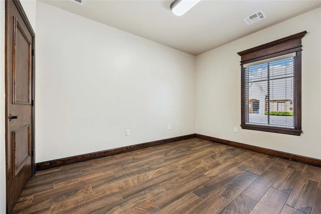 Photo 17 — 2616 Covell Village Drive 130, Edmond, OK 73003