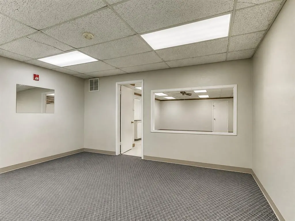 Photo 14 — 809 SW 4th Street, Moore, OK 73160