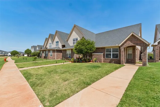 Photo 2 — 2629 Cedar Tree Road F, Oklahoma City, OK 73120