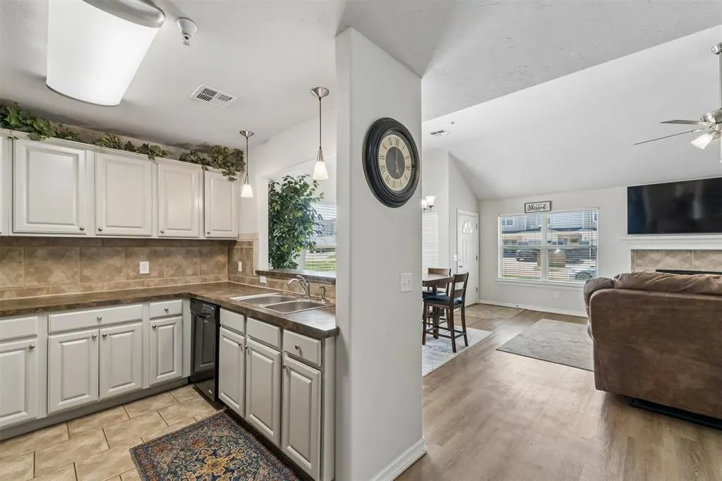 Photo 13 — 2629 Cedar Tree Road F, Oklahoma City, OK 73120