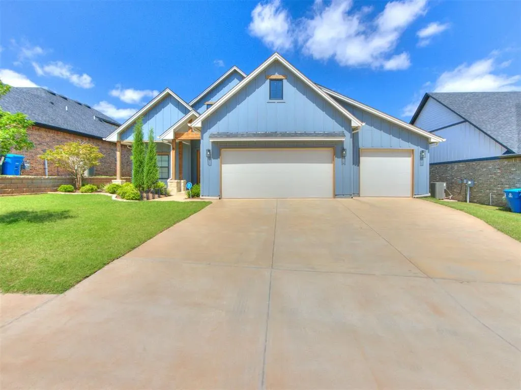 Front exterior — 2309 El Cajon Street, Edmond, OK 73034