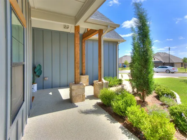 Photo 5 — 2309 El Cajon Street, Edmond, OK 73034
