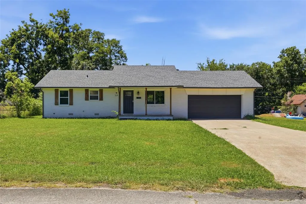 Front exterior — 508 E Washington Street, Tecumseh, OK 74873