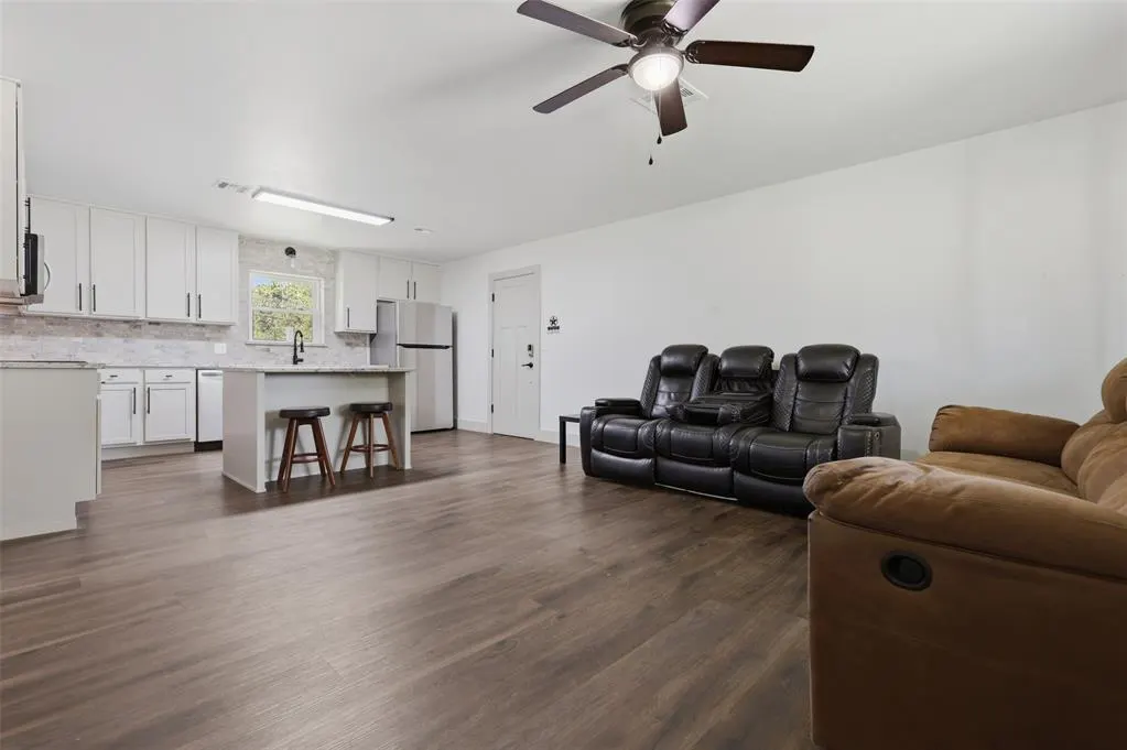 Photo 5 — 508 E Washington Street, Tecumseh, OK 74873
