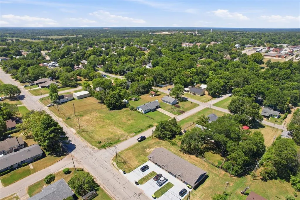 Photo 32 — 508 E Washington Street, Tecumseh, OK 74873