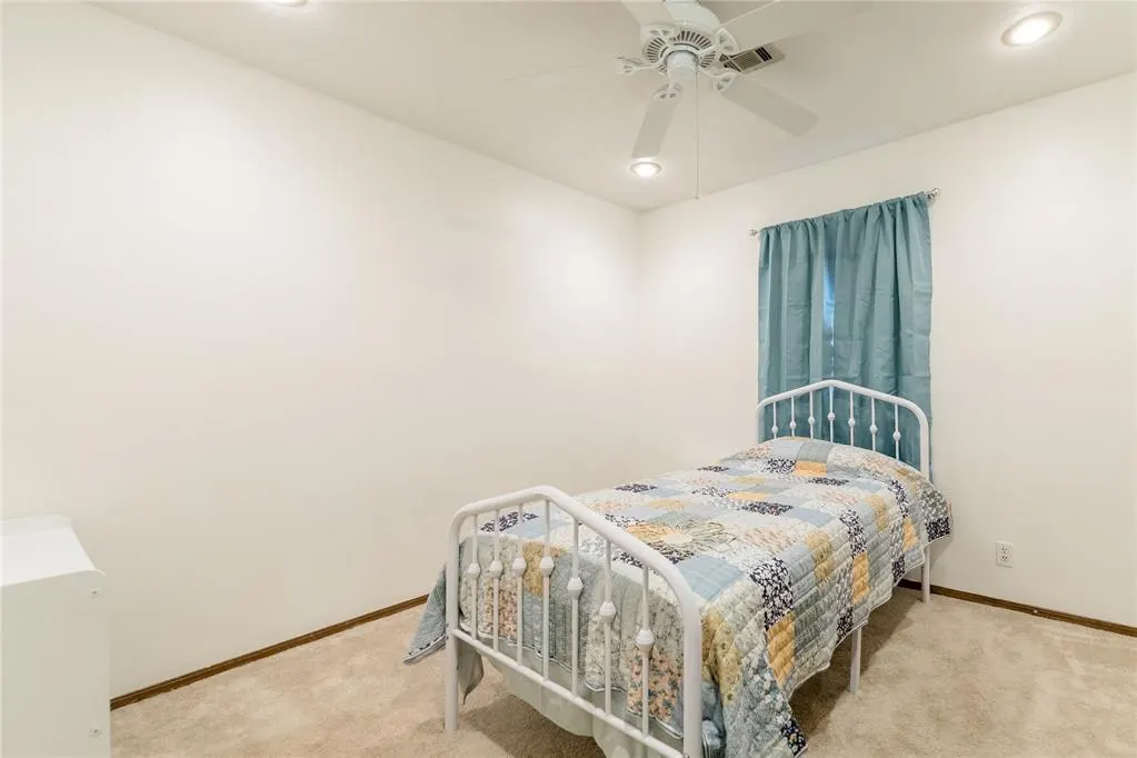 Photo 9 — 105 Mitchell Drive, Elk City, OK 73644