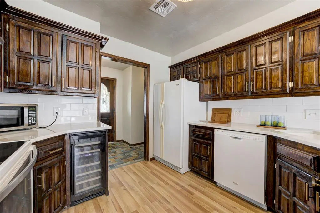 Photo 14 — 1002 S Pine Street, Guthrie, OK 73044