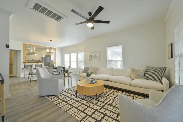 Photo 6 — 1609 NW 11th Street, Oklahoma City, OK 73106