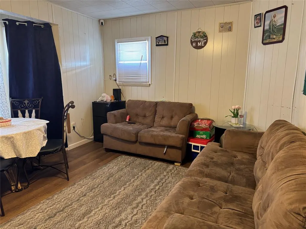 Photo 3 — 1507 SW A Avenue, Lawton, OK 73501