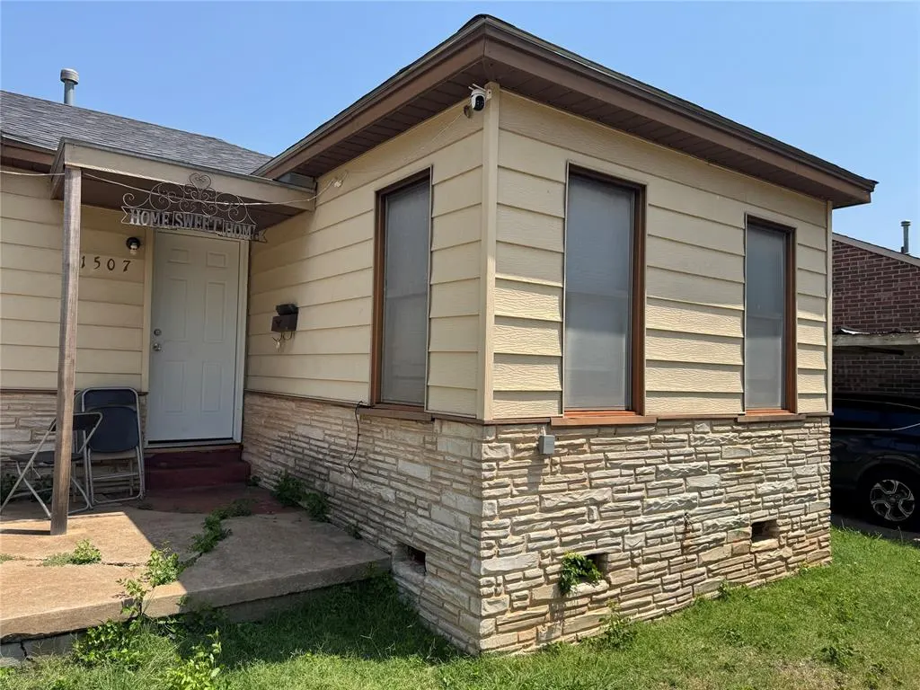 Photo 29 — 1507 SW A Avenue, Lawton, OK 73501