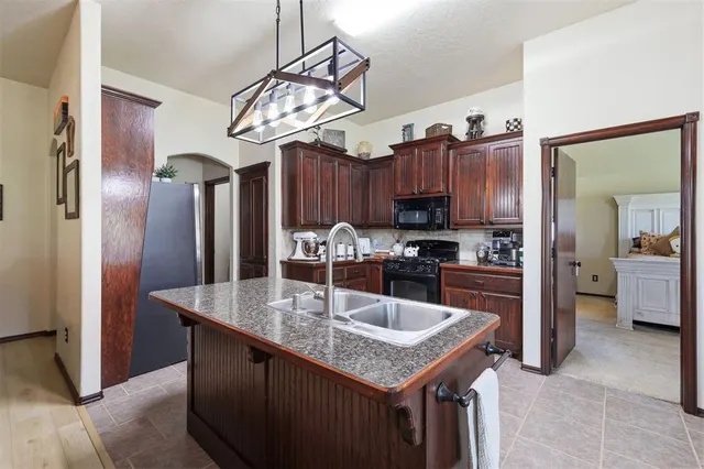 Photo 2 — 3304 Paul Drive, Oklahoma City, OK 73160