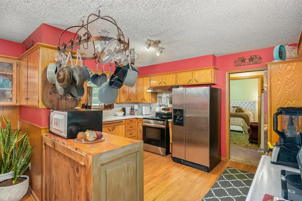 Photo 11 — 319 S Main Street, McLoud, OK 74851