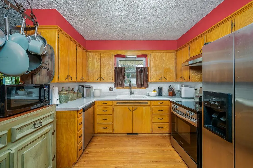 Photo 13 — 319 S Main Street, McLoud, OK 74851