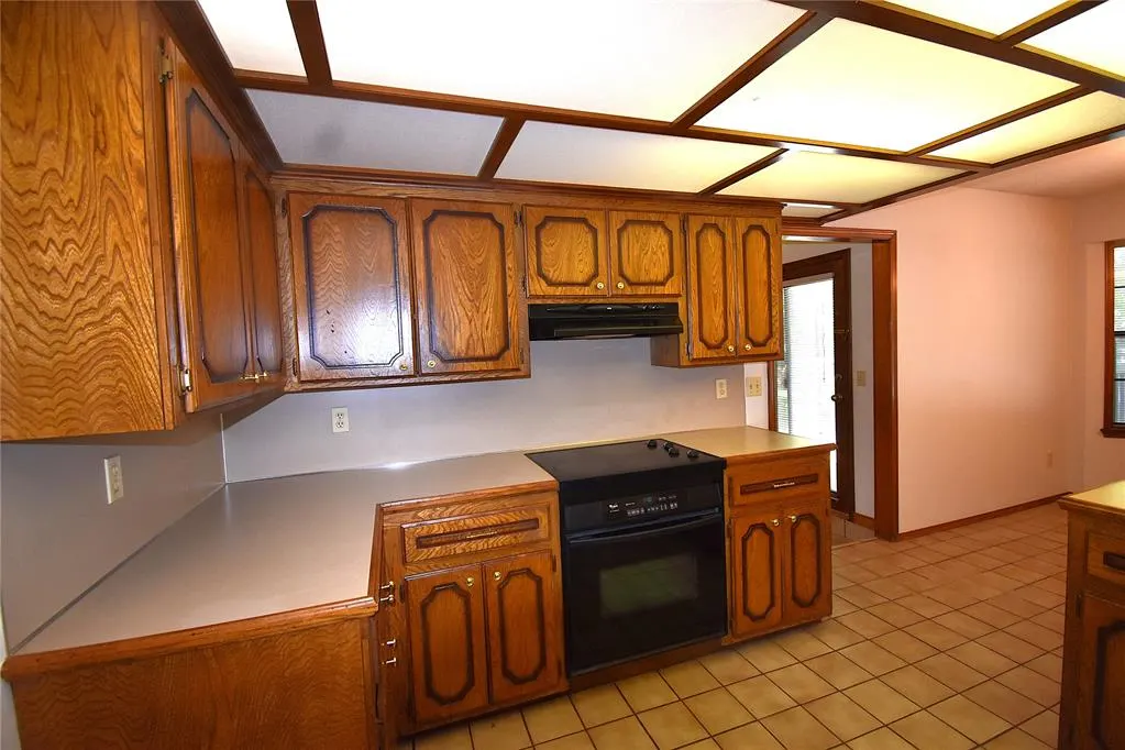 Photo 12 — 2449 Whispering Oak Drive, Seminole, OK 74868