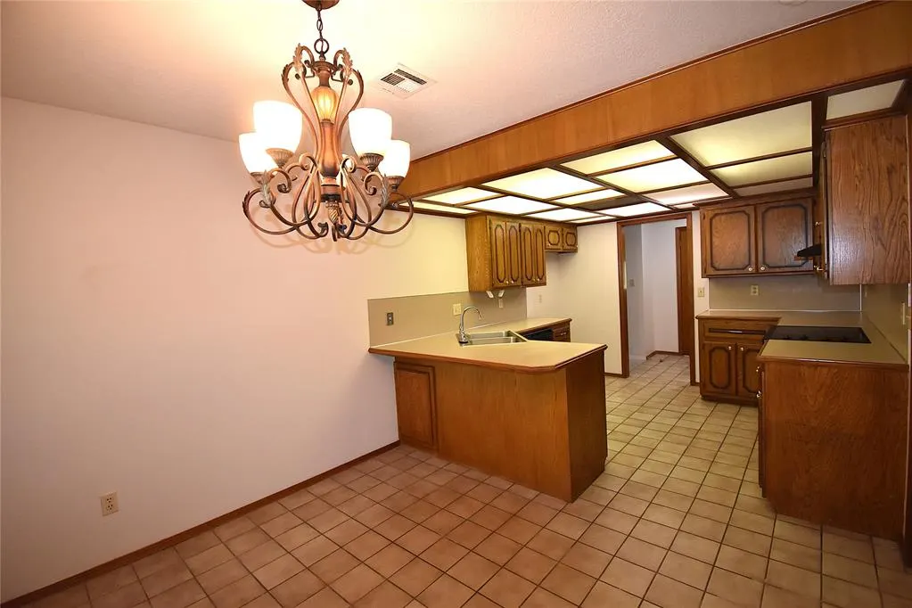 Photo 13 — 2449 Whispering Oak Drive, Seminole, OK 74868