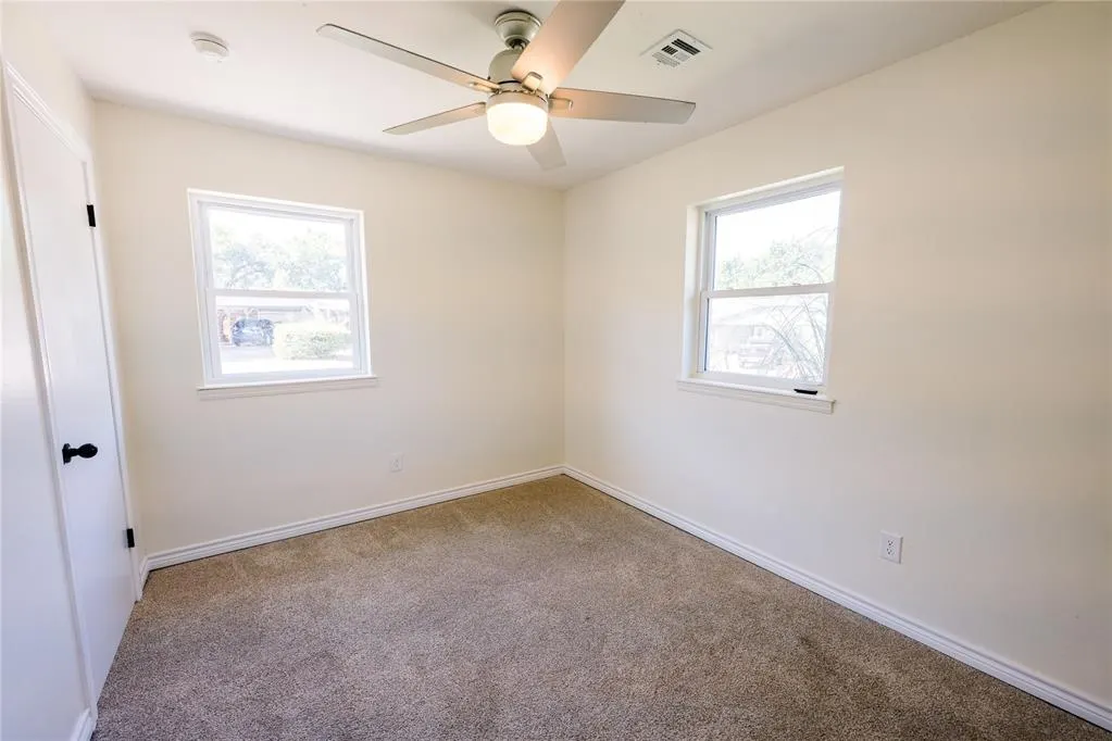Photo 15 — 14 Crown Point, Pauls Valley, OK 73075