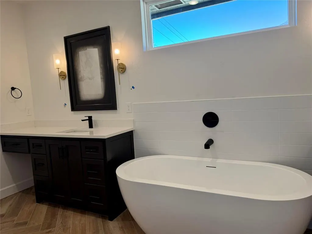 Photo 11 — 12813 Cobblestone Curve Road, Oklahoma City, OK 73142