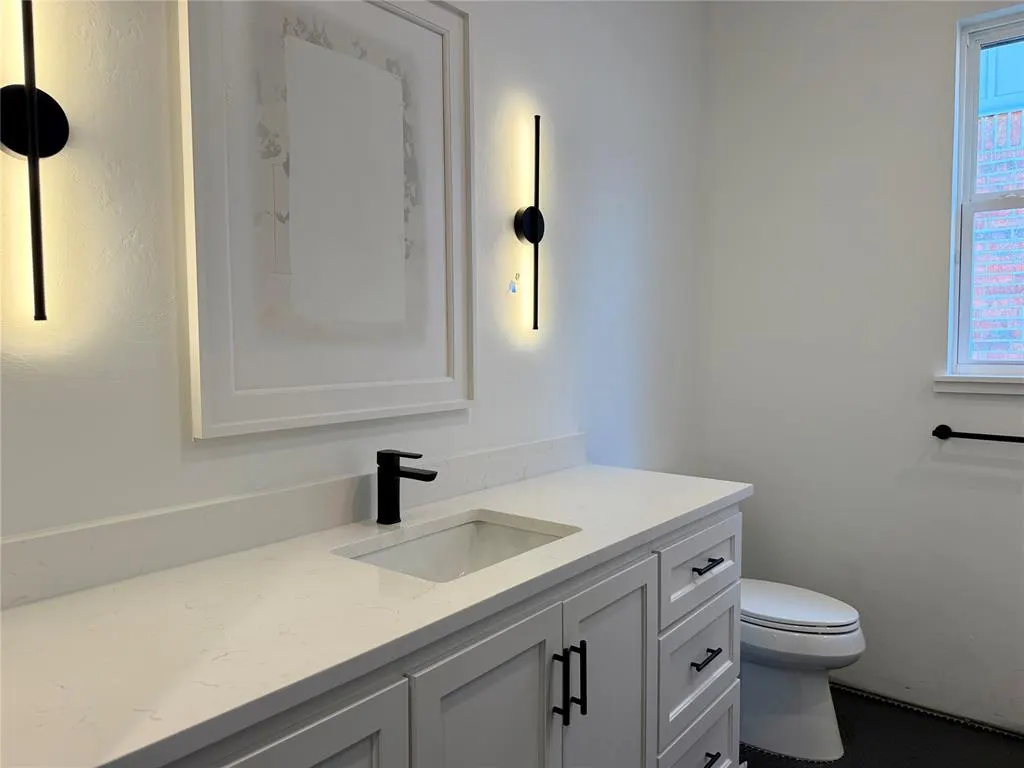 Photo 19 — 12813 Cobblestone Curve Road, Oklahoma City, OK 73142