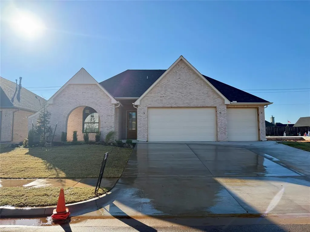 Front exterior — 12905 Cobblestone Curve Road, Oklahoma City, OK 73142