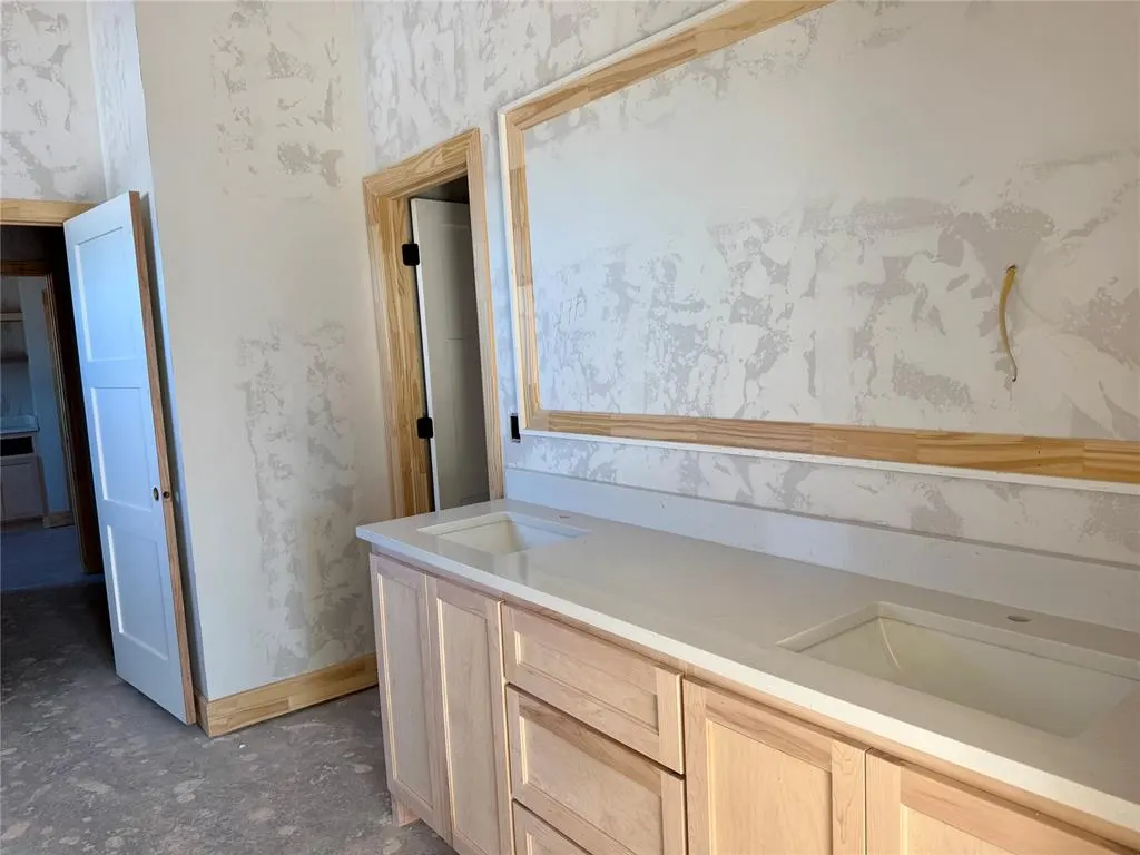 Photo 5 — 12905 Cobblestone Curve Road, Oklahoma City, OK 73142