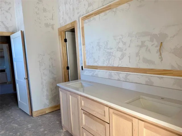 Photo 5 — 12905 Cobblestone Curve Road, Oklahoma City, OK 73142