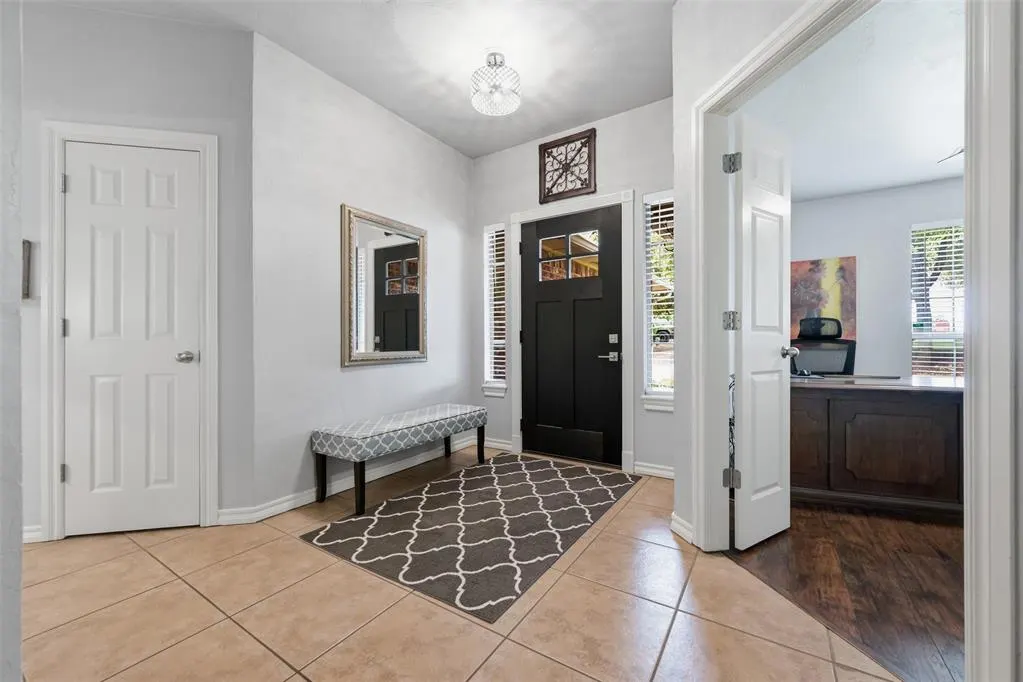 Photo 10 — 139 Tulip Trail, Edmond, OK 73025
