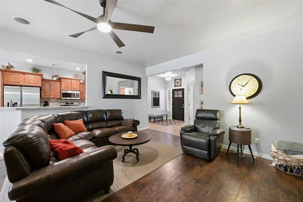 Photo 12 — 139 Tulip Trail, Edmond, OK 73025